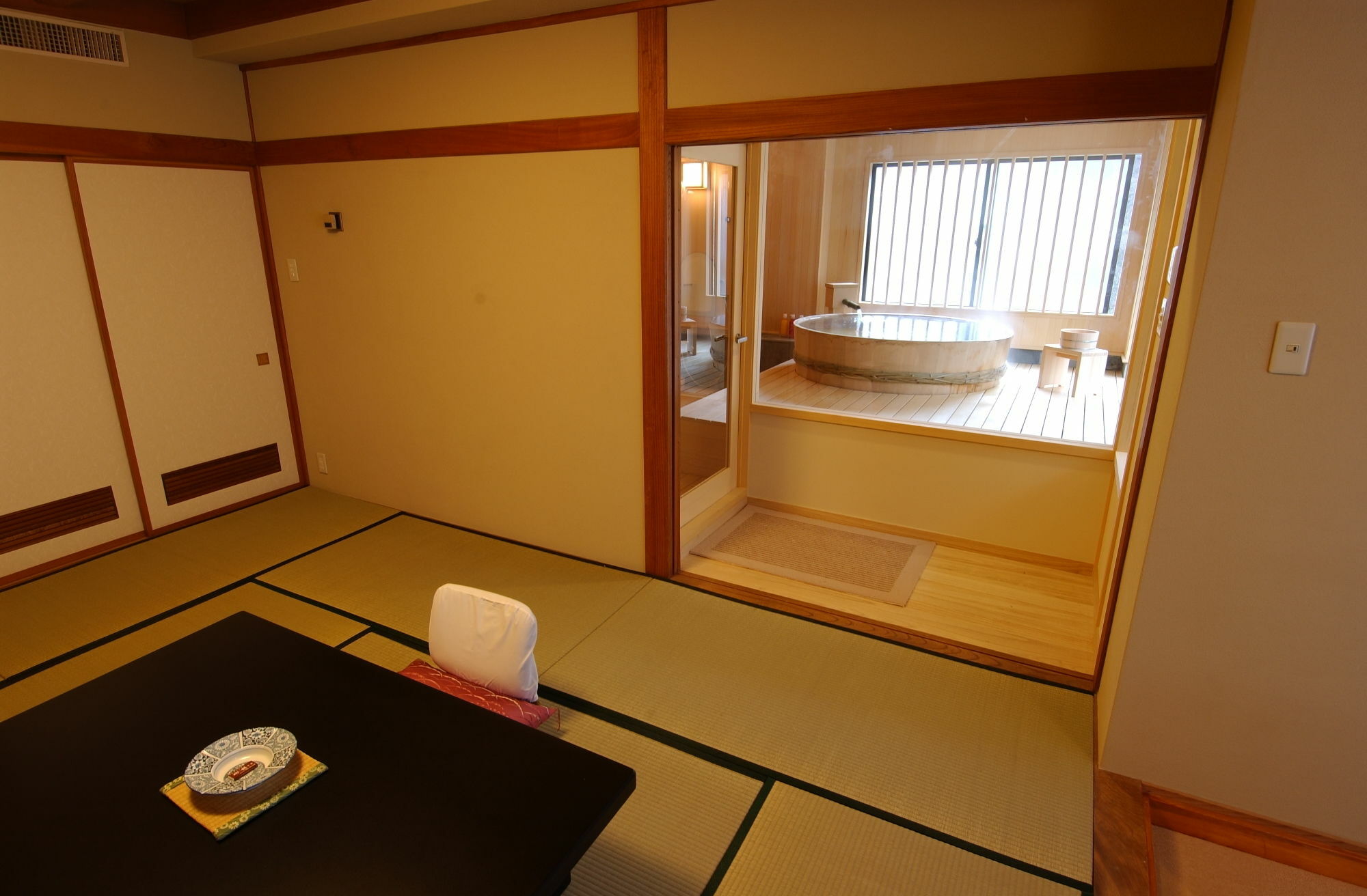 Harataki Hotel Aizuwakamatsu Eksteriør billede